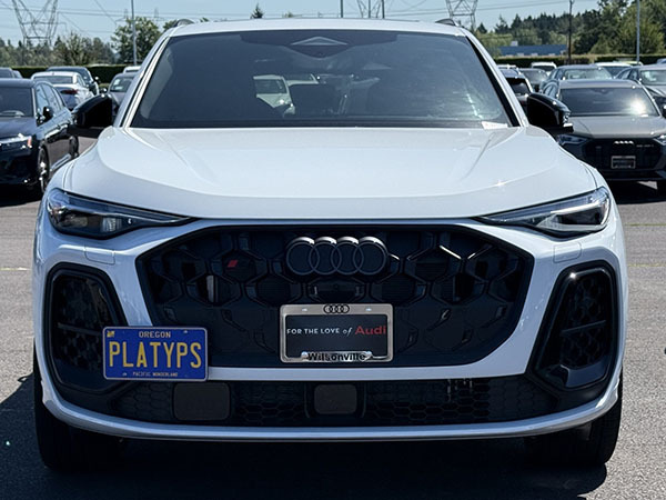 A 3rd Gen Audi SQ5 with a CravenSpeed Platypus License Plate Mount
